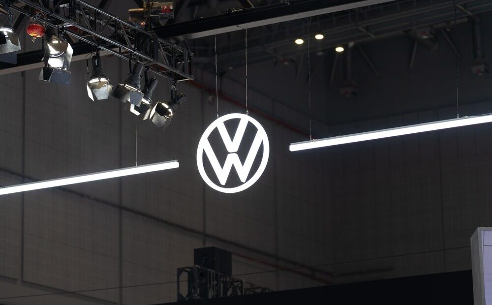 Volkswagen e JSW in trattativa