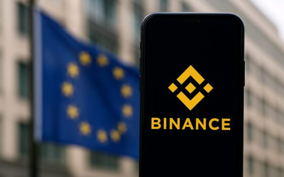 Binance, stop operatività in UE dal 1° luglio: cosa devono fare i clienti